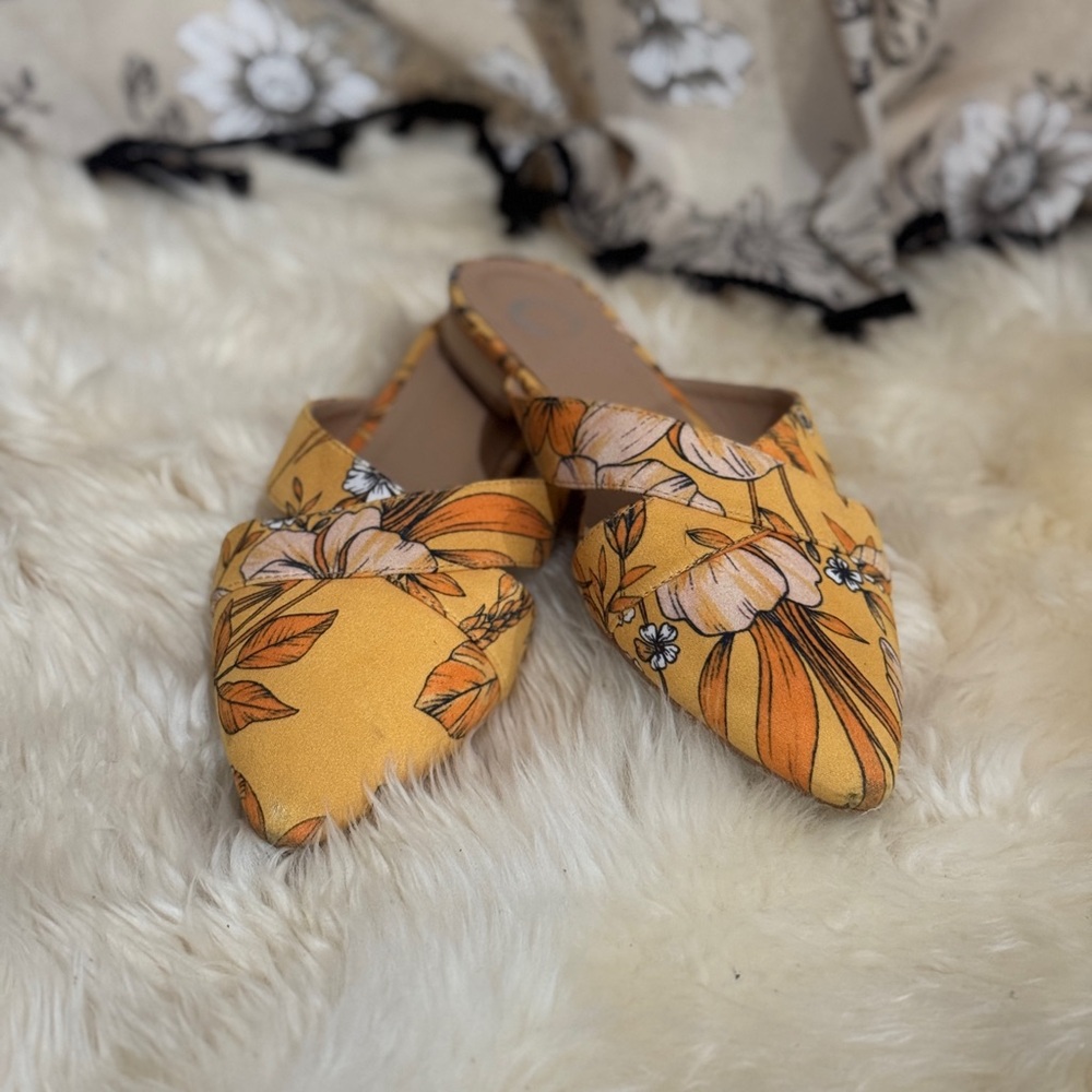 Floral Yellow Women's Mules